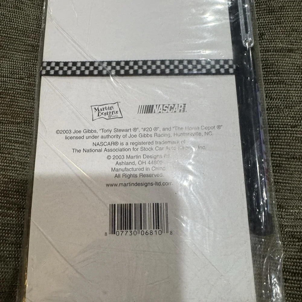 NEW: NASCAR 60 SHEETS MAGNETIC MEMO PAD & TONY STEWART #20 PAD Vintage